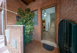 Cluster house for sale in Padul, Granada. 