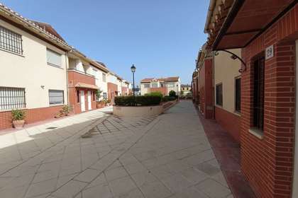 Rijtjeshuizen verkoop in Loma Linda, Ogíjares, Granada. 