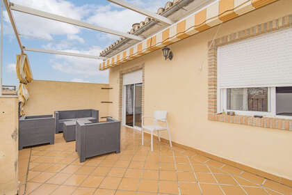 Penthouse/Dachwohnung zu verkaufen in Avd. Ogijares, Armilla, Granada. 